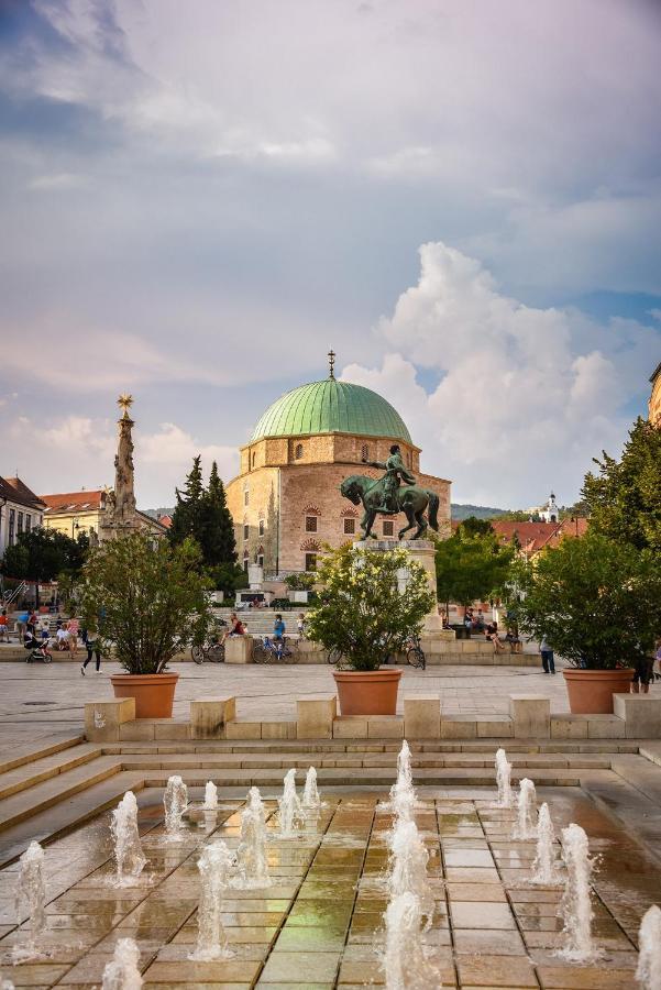 Holiday Apartmanház Harkány Exteriér fotografie